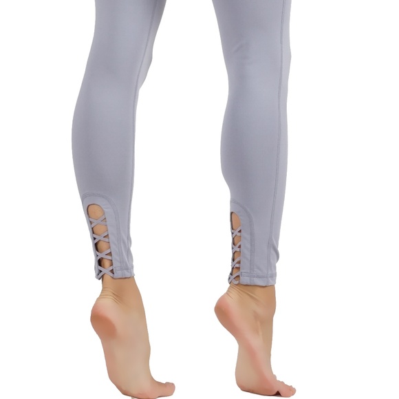 Yoga Leggings Workout pants with back key pocket - Picture 3 of 3